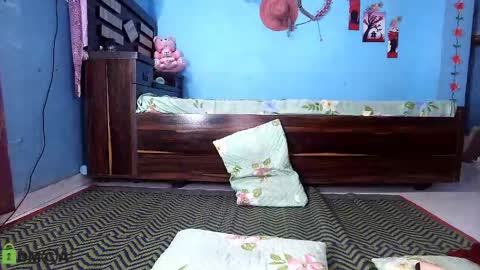 Pureannuals online show from 01-28-25, 05:54