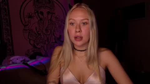 Snapshot of pureeangel chatting on 03-07-26, 04:59 Megan online show from 03-07-26, 04:59