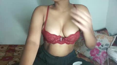 Snapshot of pureelove chatting on 12-02-25, 09:36 Your love online show from 12-02-25, 09:36