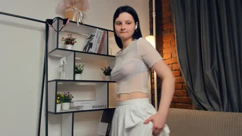 Snapshot of puremelody chatting on 10-17-25, 09:39 puremelody online show from 10-17-25, 09:39