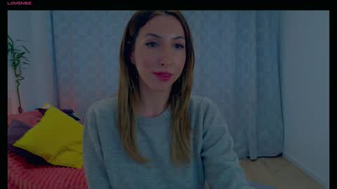 Snapshot of purevibrations chatting on 01-17-26, 05:05 Isabelle online show from 01-17-26, 05:05