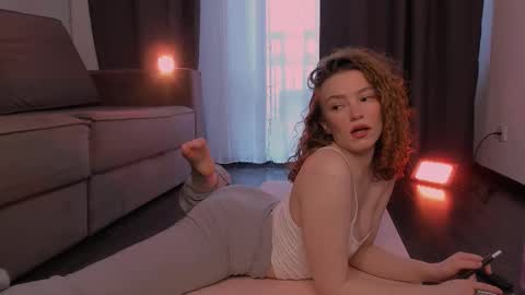 Marie online show from 02-09-26, 10:30