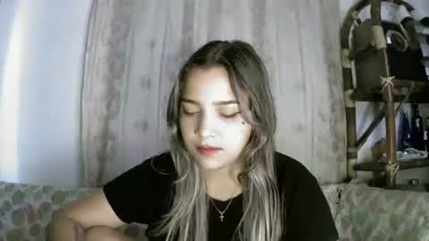 Lizzy online show from 04-30-26, 06:09