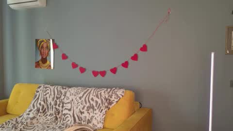 Bella online show from 03-12-26, 05:46