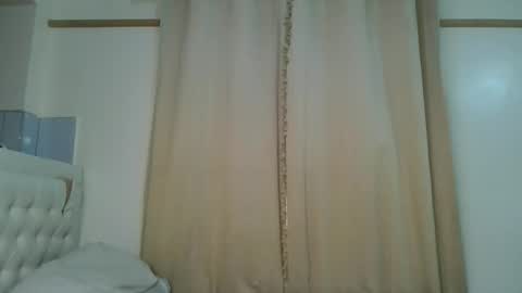 purple_honey1 online show from 04-01-26, 02:47