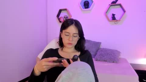 Anna  online show from 10-20-25, 03:40