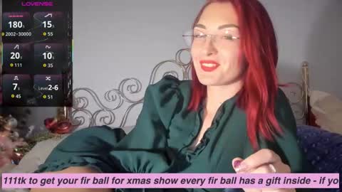 PurpleRainn69  Dina online show from 12-17-25, 08:04