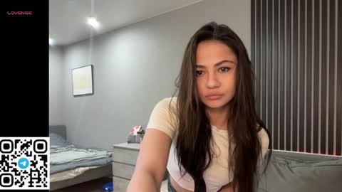 Zendaya online show from 05-12-26, 08:39