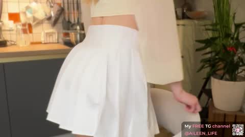 Aileen online show from 09-23-25, 07:28