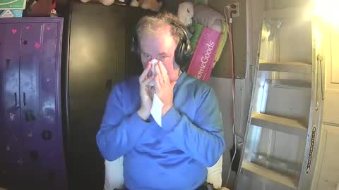 Snapshot of pussy_licker0127 chatting on 03-03-25, 04:25 Mark online show from 03-03-25, 04:25