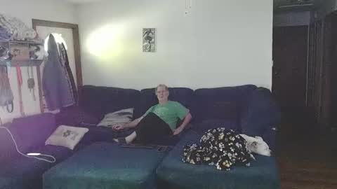 Snapshot of pussy_licker0127 chatting on 09-24-25, 02:09 Mark online show from 09-24-25, 02:09