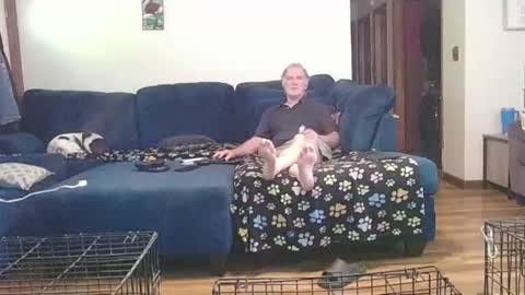 Snapshot of pussy_licker0127 chatting on 09-30-25, 02:44 Mark online show from 09-30-25, 02:44