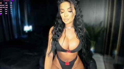 Snapshot of pussydollxx chatting on 01-05-26, 08:23 Andreea online show from 01-05-26, 08:23