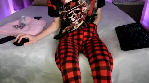 pussylover2182 online show from 12-12-24, 08:03