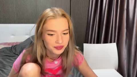 Lina online show from 01-10-26, 07:59