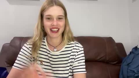 Lina online show from 03-05-26, 04:25