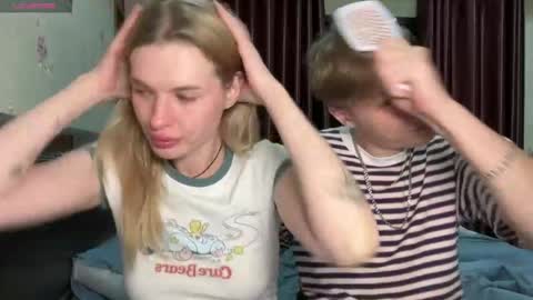 Lina online show from 04-24-26, 07:49