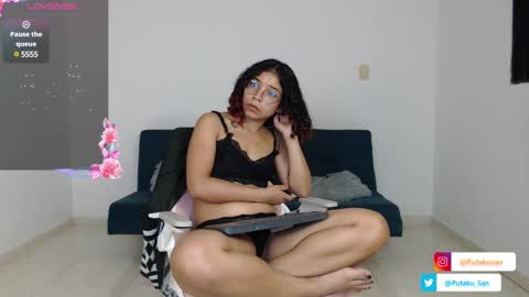 Snapshot of putakusan chatting on 01-28-25, 06:05 Izumi online show from 01-28-25, 06:05