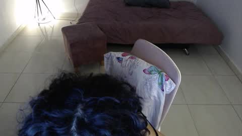 Snapshot of putakusan chatting on 11-14-25, 03:05 Izumi online show from 11-14-25, 03:05