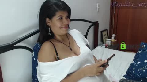 Snapshot of pxnditx_sexi chatting on 01-26-25, 03:48 Abigail aby online show from 01-26-25, 03:48