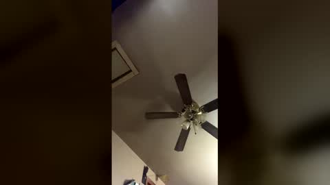 Snapshot of pyrex8 chatting on 12-14-25, 11:59 pyrex8 online show from 12-14-25, 11:59