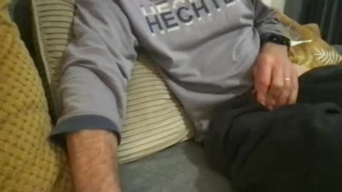 pyro5962 online show from 10-31-25, 12:33