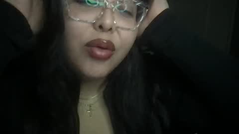 Prettypink Tinyhole online show from 01-12-25, 08:36