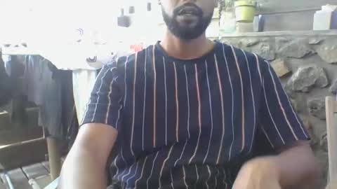 Snapshot of python974 chatting on 10-11-25, 07:07 Python online show from 10-11-25, 07:07