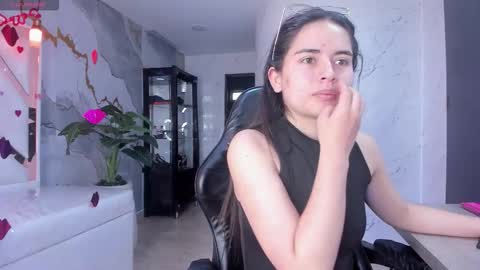 Qetsyah online show from 02-17-26, 01:07