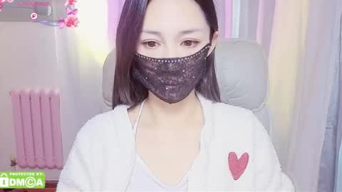 Snapshot of qiqi_mimi9900 chatting on 10-20-25, 02:34  Mimi online show from 10-20-25, 02:34