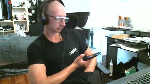 quantumcollapse online show from 09-30-25, 06:07