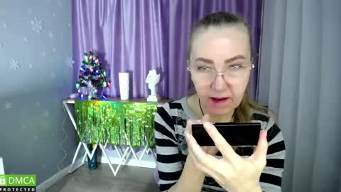 Snapshot of queen_a_n_i chatting on 12-14-24, 09:51 A N I Ill be here on December 1st online show from 12-14-24, 09:51