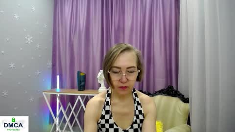 Snapshot of queen_a_n_i chatting on 11-29-25, 10:29 A N I Ill be here on December 1st online show from 11-29-25, 10:29