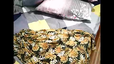 queen_ava05 online show from 10-21-25, 07:47