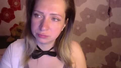 Snapshot of queen_daenerys chatting on 09-14-25, 08:19 Queen Daenerys online show from 09-14-25, 08:19