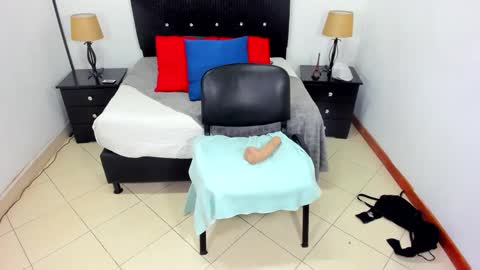 Queen online show from 12-29-24, 01:24