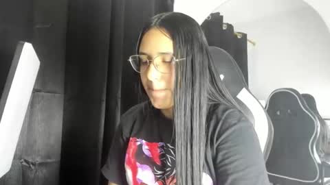 queen_findom1 online show from 11-08-25, 08:51