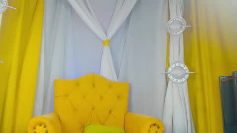 queen online show from 03-03-26, 08:59