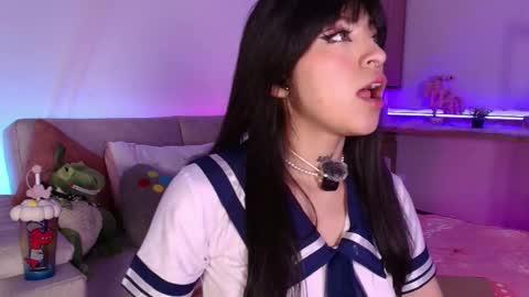 Snapshot of queen_gummy chatting on 03-11-25, 03:16 saloo online show from 03-11-25, 03:16