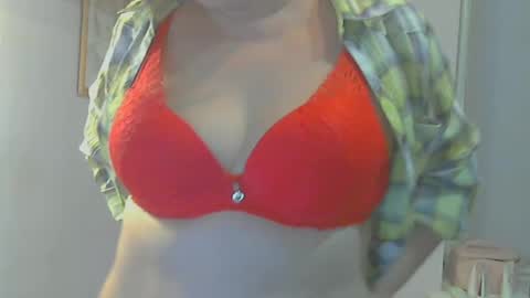 Snapshot of queen_jane8 chatting on 12-09-24, 01:24 queen_jane8 online show from 12-09-24, 01:24