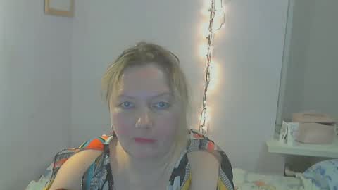 Snapshot of queen_jane8 chatting on 12-16-24, 06:49 queen_jane8 online show from 12-16-24, 06:49