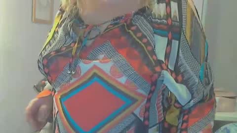 Snapshot of queen_jane8 chatting on 12-16-24, 10:03 queen_jane8 online show from 12-16-24, 10:03