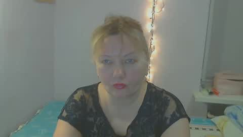 Snapshot of queen_jane8 chatting on 12-23-24, 07:30 queen_jane8 online show from 12-23-24, 07:30