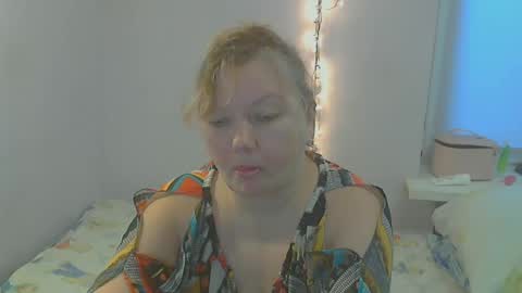 Snapshot of queen_jane8 chatting on 01-02-25, 10:48 queen_jane8 online show from 01-02-25, 10:48