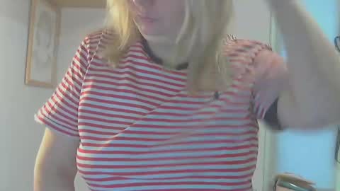 Snapshot of queen_jane8 chatting on 01-11-25, 10:08 queen_jane8 online show from 01-11-25, 10:08