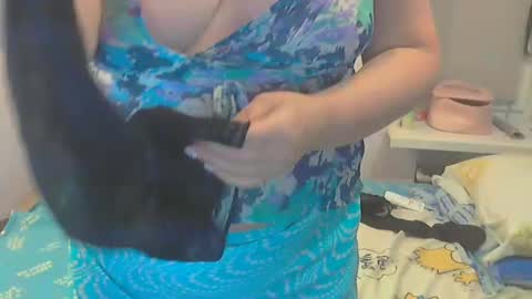 Snapshot of queen_jane8 chatting on 02-23-25, 05:18 queen_jane8 online show from 02-23-25, 05:18