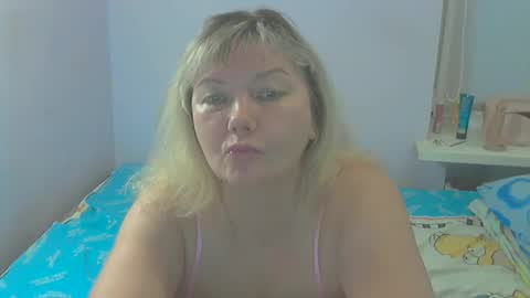 Snapshot of queen_jane8 chatting on 09-15-25, 02:06 queen_jane8 online show from 09-15-25, 02:06