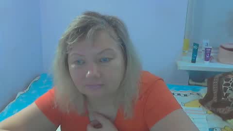 Snapshot of queen_jane8 chatting on 12-05-25, 01:42 queen_jane8 online show from 12-05-25, 01:42
