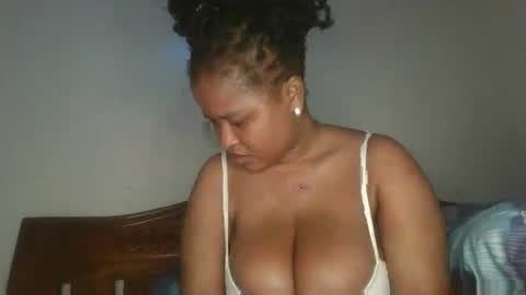 Queen kikih online show from 04-28-26, 12:42