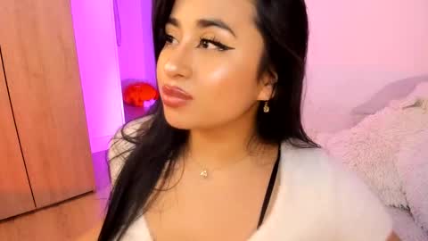 Snapshot of queen_liana chatting on 12-07-24, 08:55 Liana online show from 12-07-24, 08:55